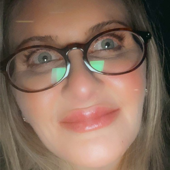 Meet your Posher, Bonnie - Picture 1 of 3